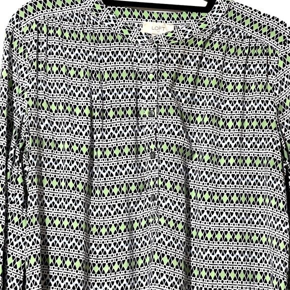 Loft Womens Size M Black & Green Geometric Long Sleeve Blouse 100% Rayon - Picture 2 of 9